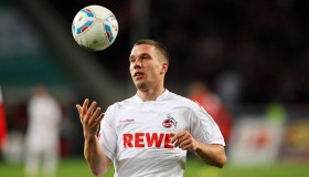 太阳城娱乐官网-归来即是王者，莎拉波娃复出首战虽败犹荣，利物浦全场起立致敬